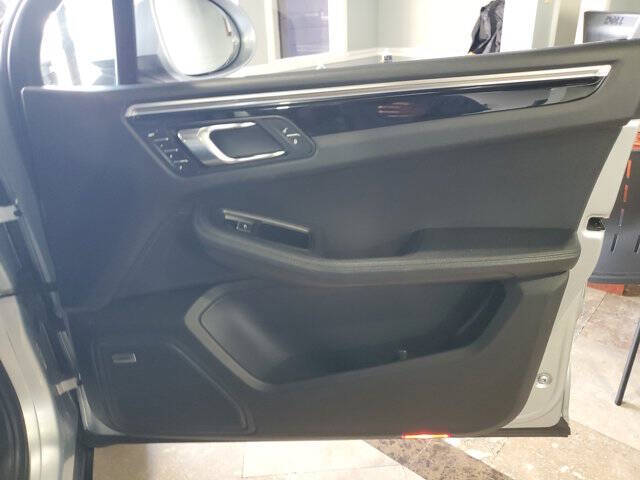 2017 Porsche Macan S