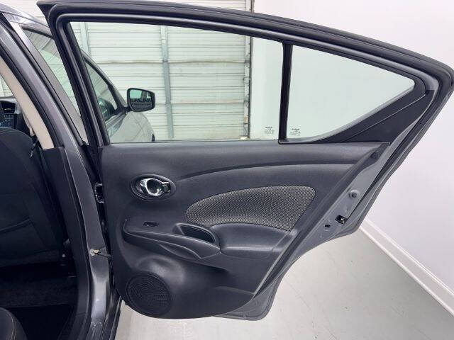 2019 Nissan Versa