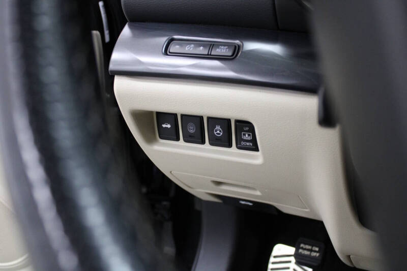 2020 Nissan Maxima Platinum