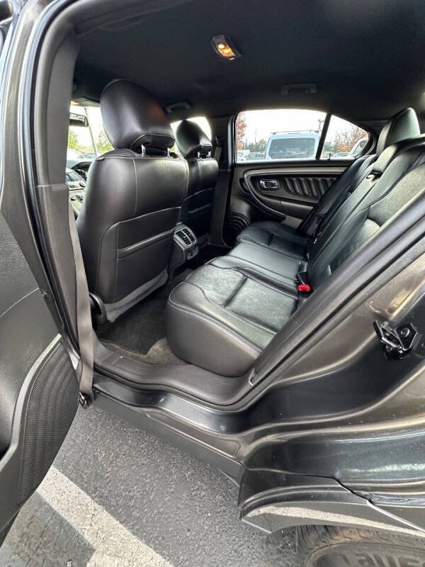 2015 Ford Taurus SEL