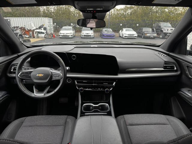 2024 Chevrolet Traverse LT