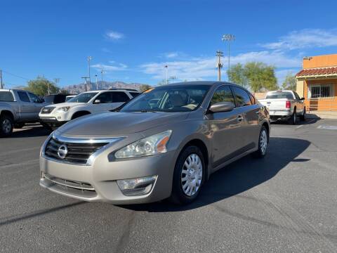 2015 Nissan Altima for sale at CAR WORLD in Tucson AZ