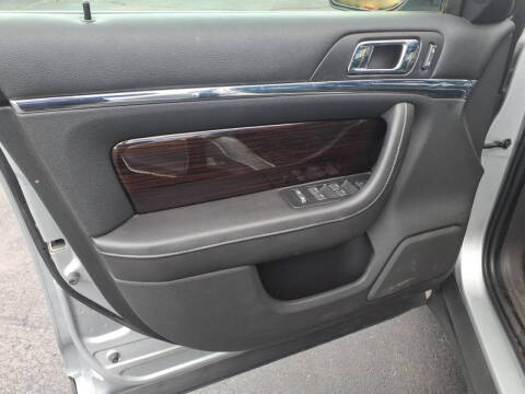 2012 Lincoln MKS