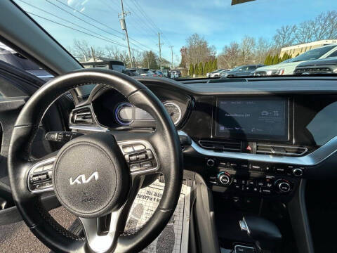 2022 Kia Niro Plug-In Hybrid LXS