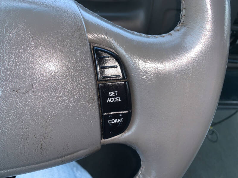 2004 Ford Excursion XLT