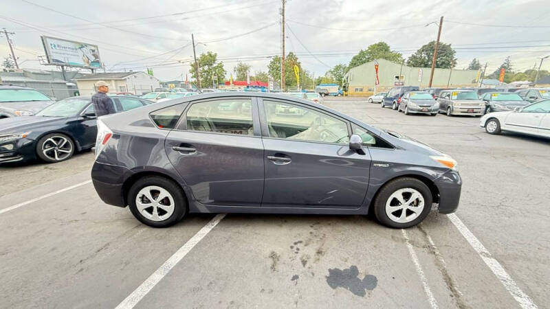 2014 Toyota Prius One
