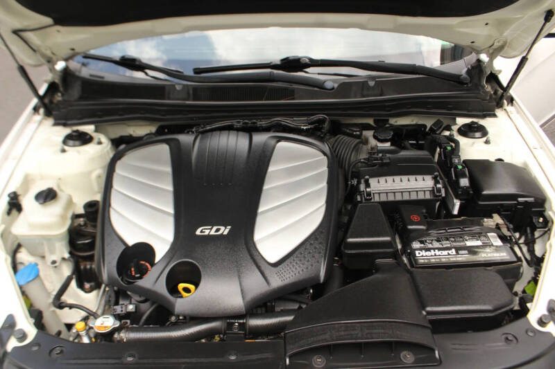 2014 Kia Cadenza Premium