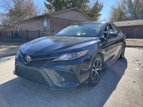 2018 Toyota Camry for sale at E & N Used Auto Sales LLC in Lowell AR