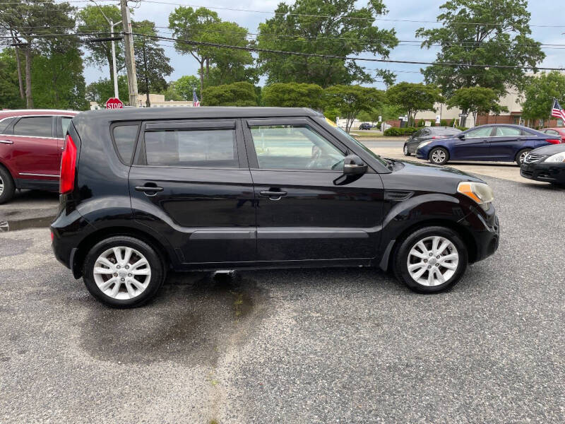 2012 Kia Soul +