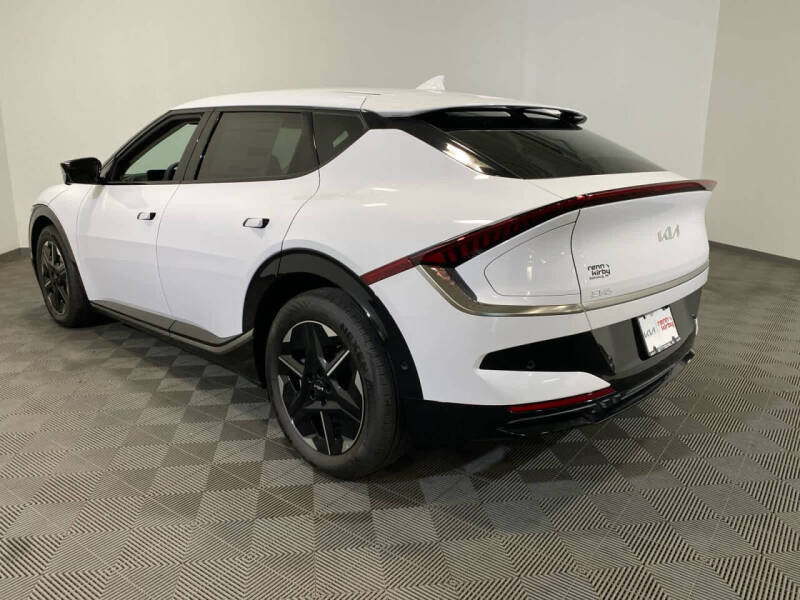 2025 Kia EV6 Wind