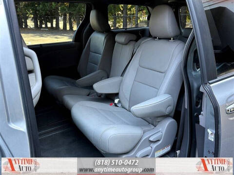 2015 Toyota Sienna XLE 8-Passenger