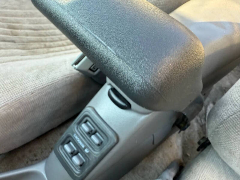 1994 Pontiac Sunbird LE