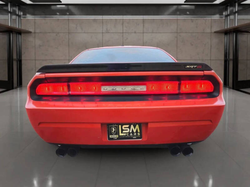 2008 Dodge Challenger SRT8