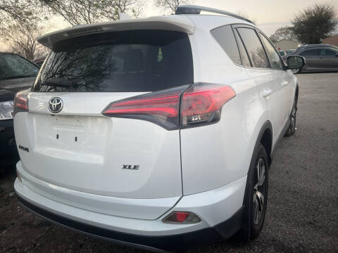 2017 Toyota RAV4 XLE