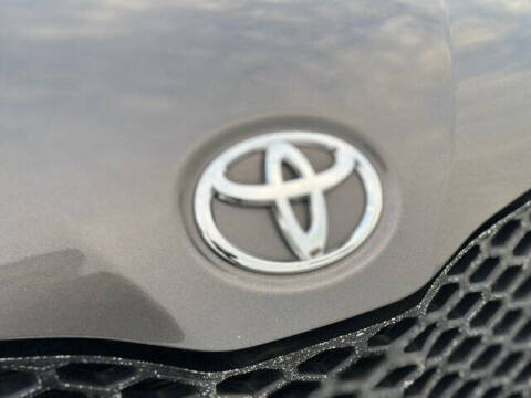 2013 Toyota Sienna SE 8-Passenger