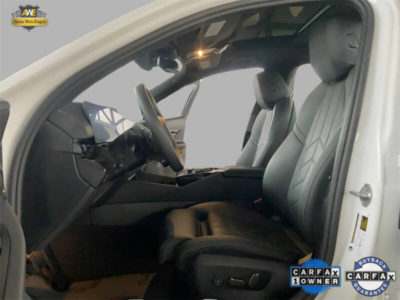 2025 BMW 5 Series 530i