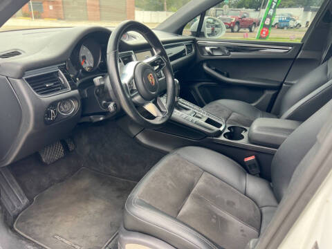 2015 Porsche Macan S