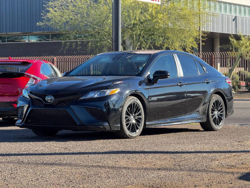 2020 Toyota Camry SE Nightshade
