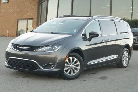 2018 Chrysler Pacifica for sale at Next Ride Motors in Nashville TN