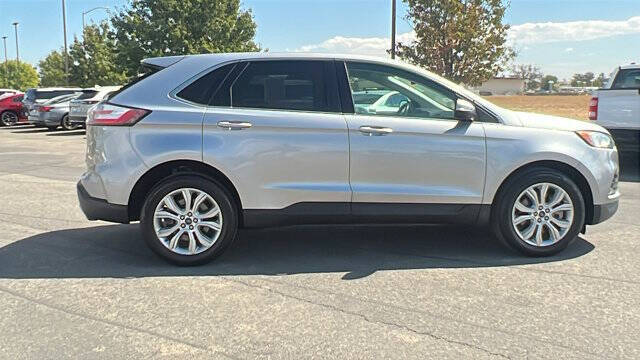 2022 Ford Edge Titanium