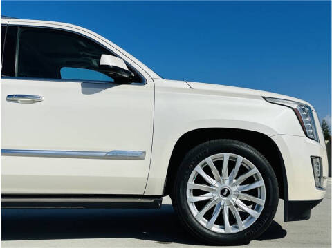 2015 Cadillac Escalade ESV Premium