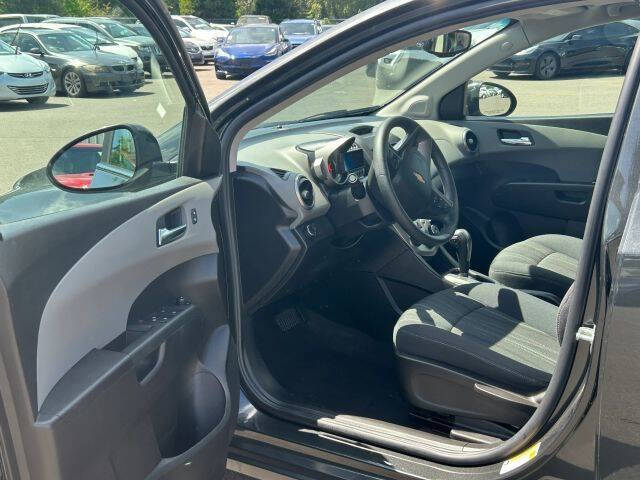 2015 Chevrolet Sonic LT Auto