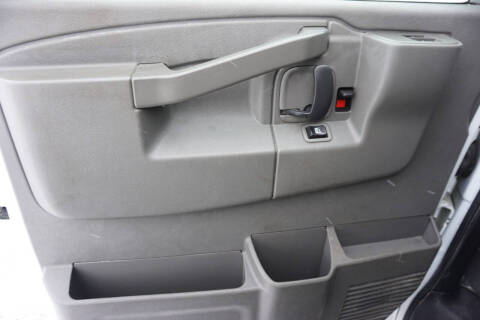 2017 GMC Savana 2500