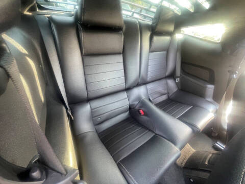 2012 Ford Mustang V6 Premium