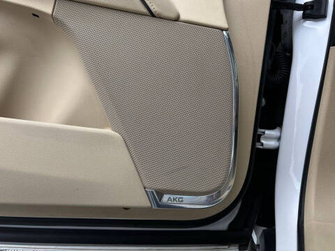 2023 Cadillac Escalade ESV Premium Luxury