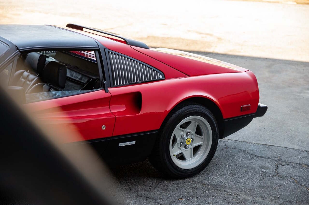 1983 Ferrari 308 9