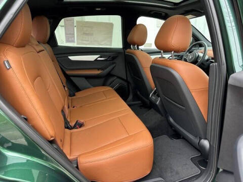 2025 VinFast VF8 Plus