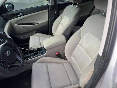 2016 Hyundai Tucson SE