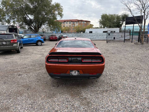 2021 Dodge Challenger SXT