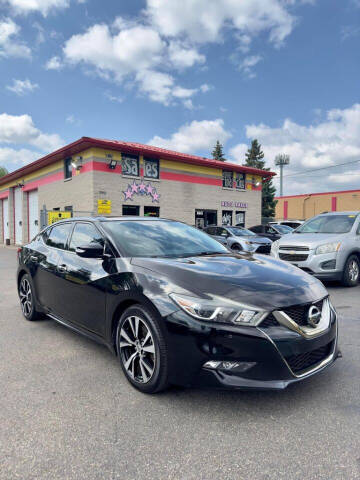 2018 Nissan Maxima for sale at MIDWEST CAR SEARCH in Fridley MN