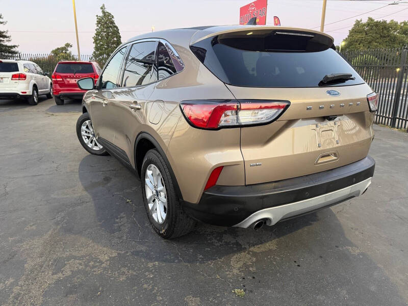 2021 Ford Escape SE