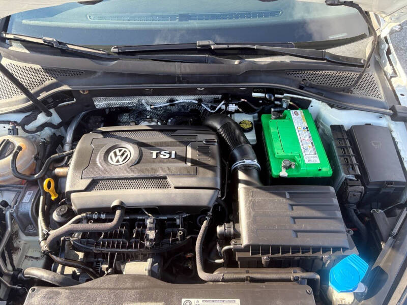 2017 Volkswagen Golf GTI SE