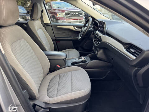 2021 Ford Escape SE