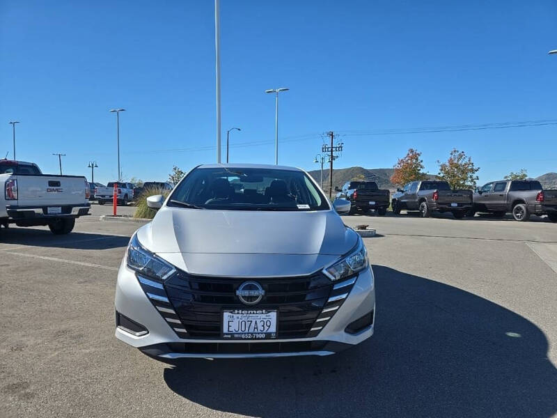 2023 Nissan Versa SV
