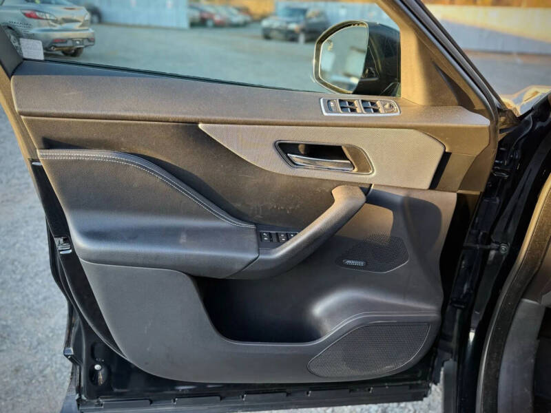 2017 Jaguar F-PACE S