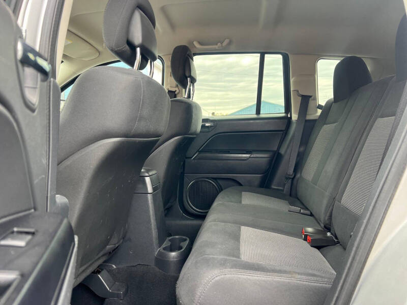 2012 Jeep Compass Sport