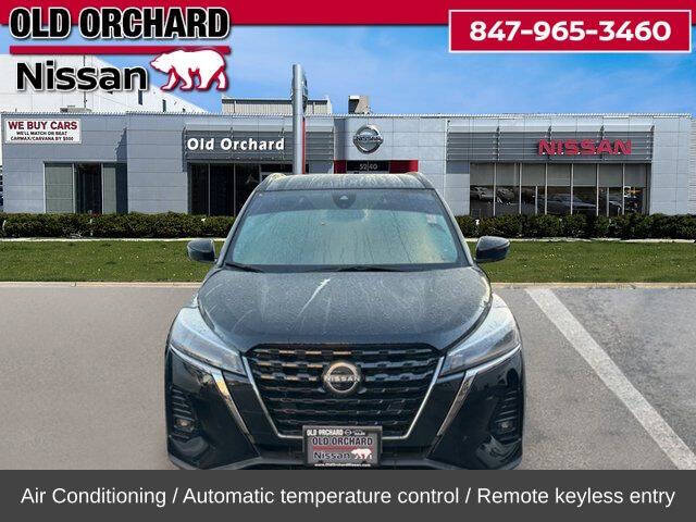 2022 Nissan Kicks SR