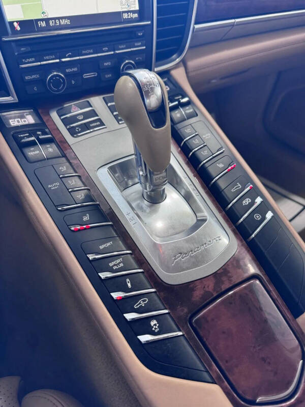 2013 Porsche Panamera GTS