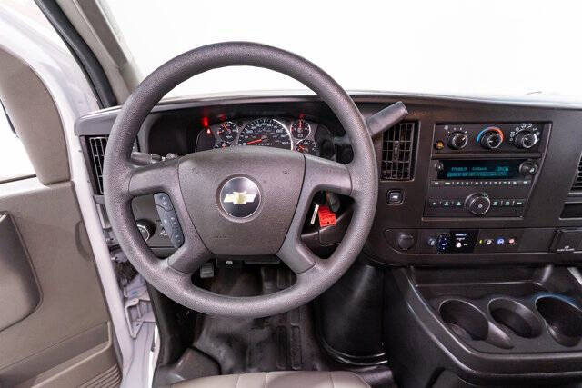 2024 Chevrolet Express 2500