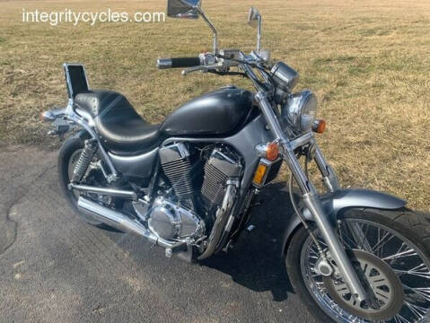 2005 Suzuki Boulevard