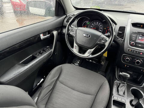 2015 Kia Sorento LX