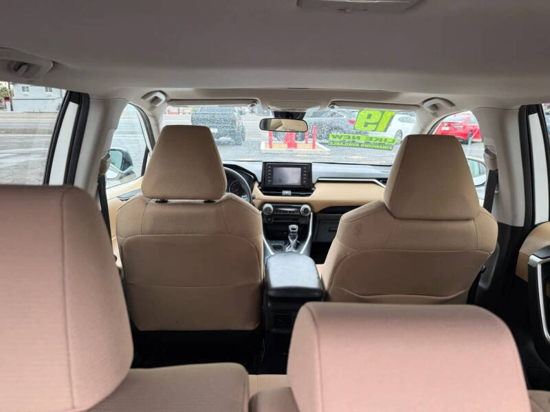 2019 Toyota RAV4 XLE