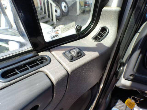 2017 Freightliner M2 106