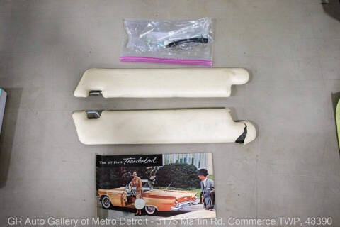 1957 Ford Thunderbird