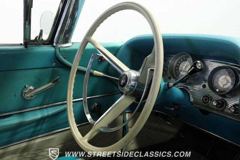 1958 Ford Thunderbird