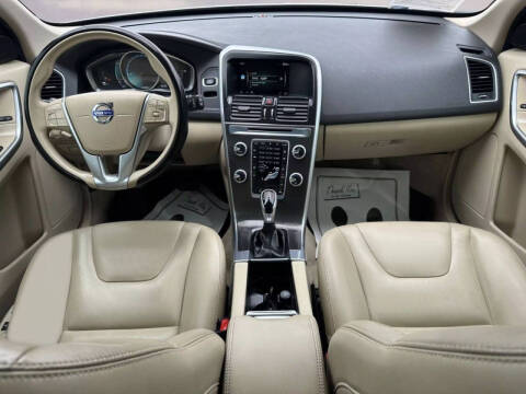 2015 Volvo XC60 T5 Drive-E Premier